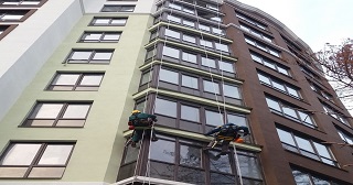Установка крыши на балкон Прокопьевск цена от 1048 руб. м/2.